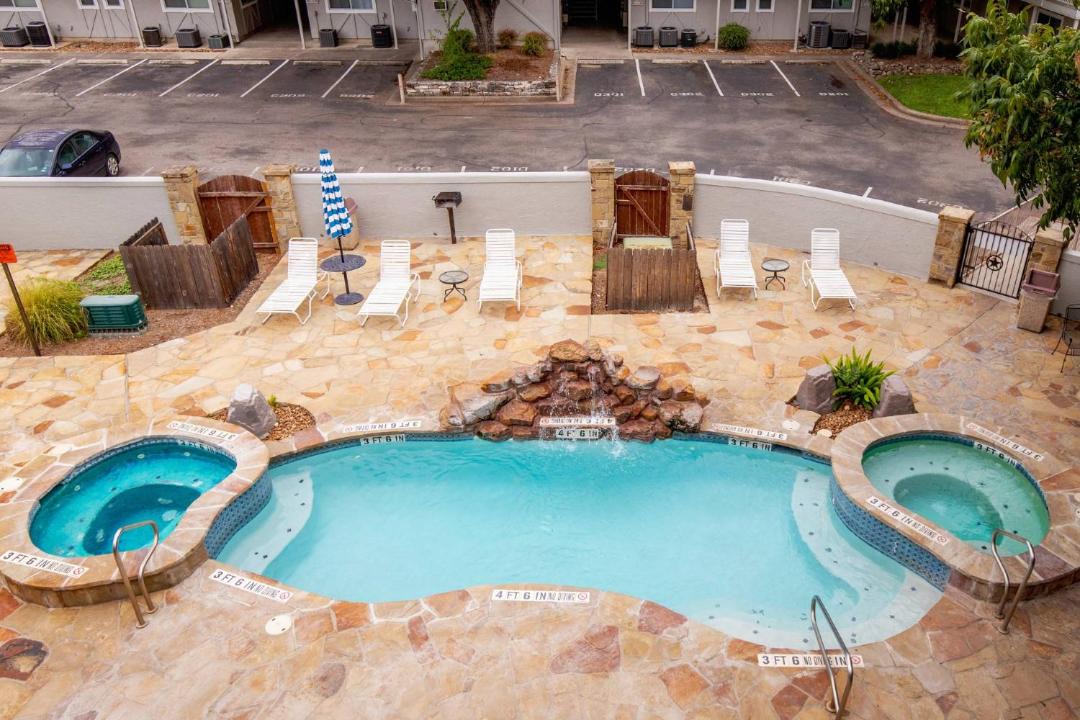 Photo of Others in New Braunfels