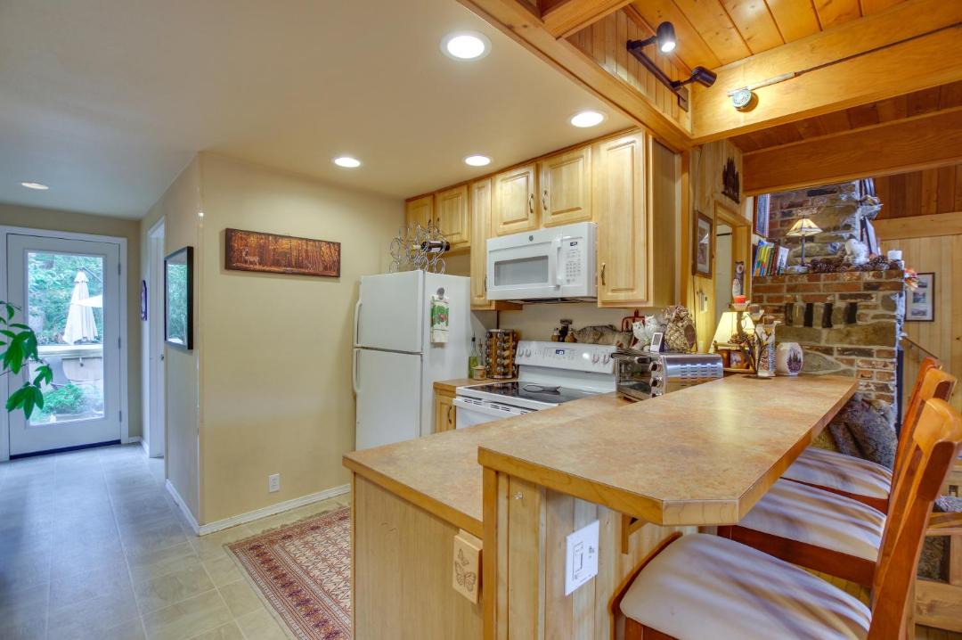 Photo of Kitchen in Gold Bar