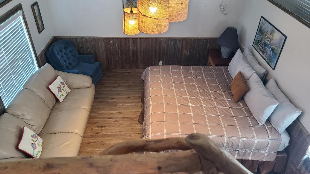 Photo of Livingroom in Graford