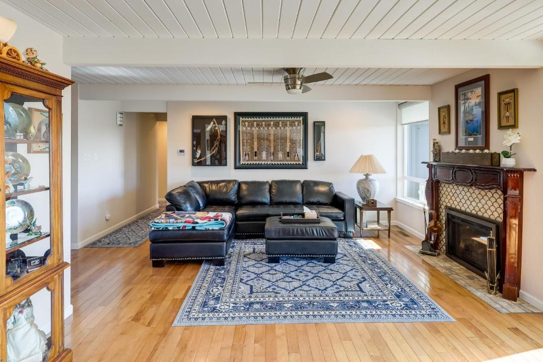 Photo of Livingroom in Farmington