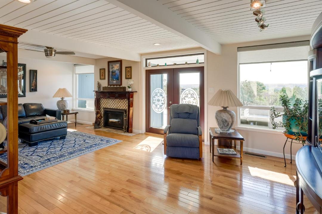 Photo of Livingroom in Farmington