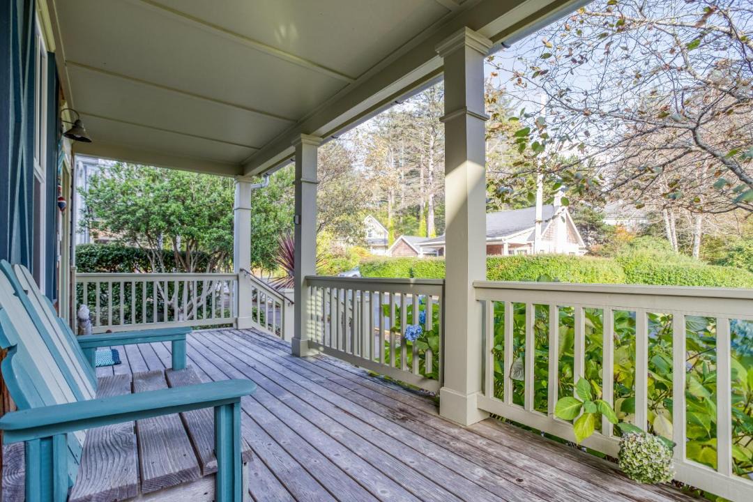 Photo of Patio Balcony in Nelscott