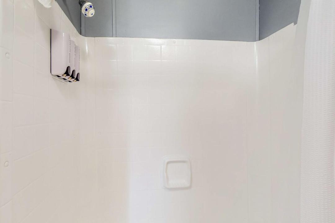 Photo of Bathroom in Alvin