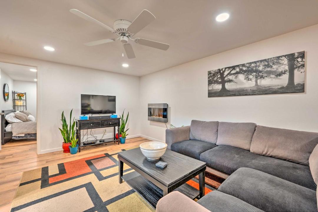 Photo of Livingroom in Club Crest