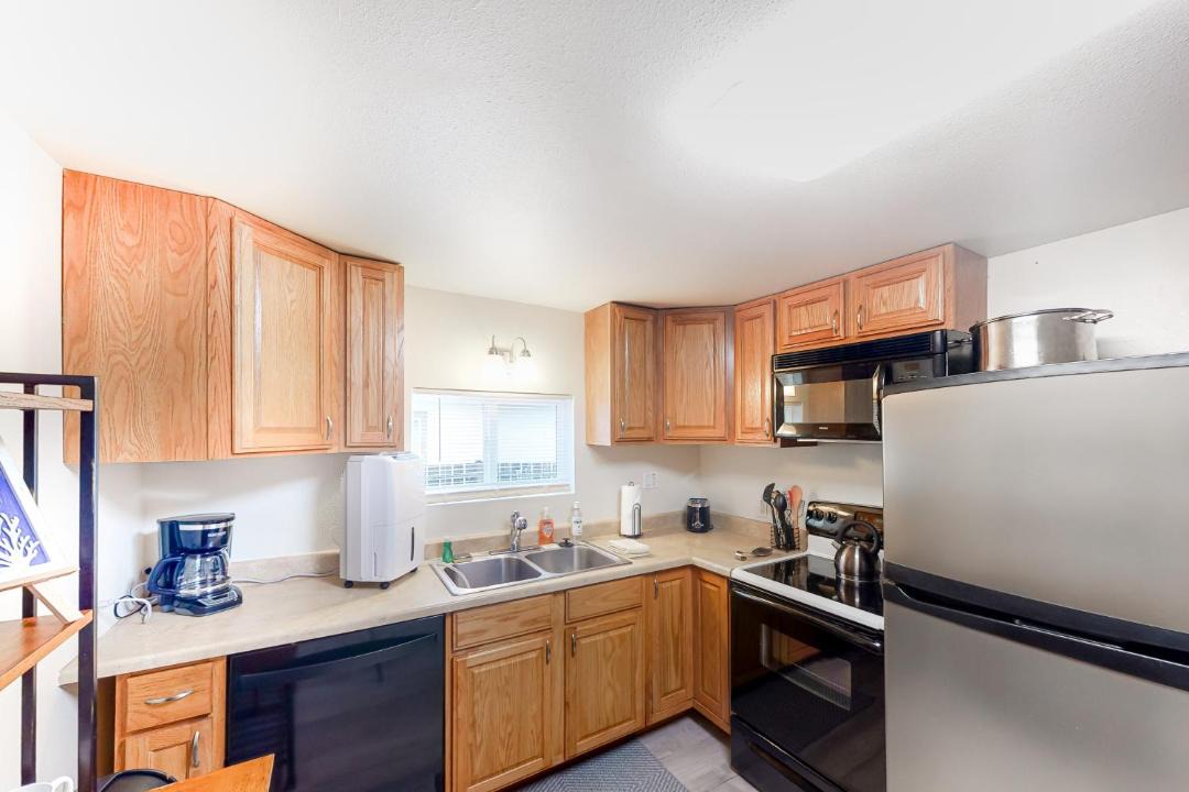 Photo of Kitchen in Winchester Bay