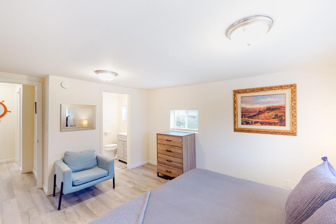 Photo of Bedroom in Winchester Bay