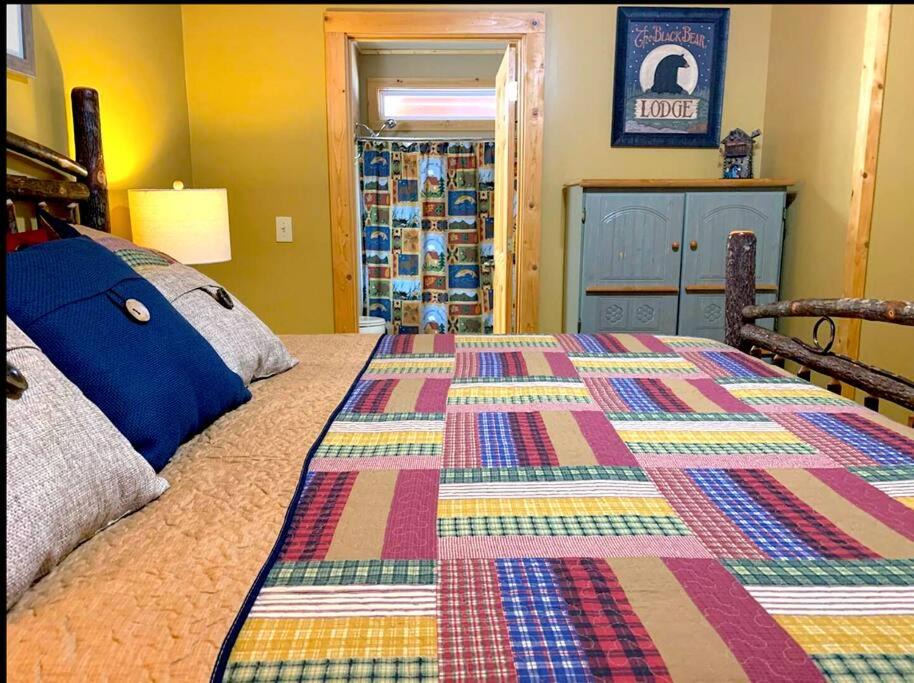 Photo of Bedroom in Suches