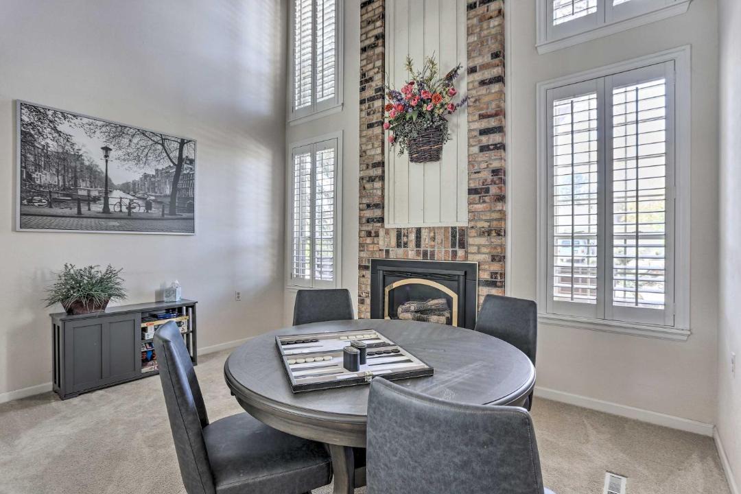 Photo of Livingroom in Englewood