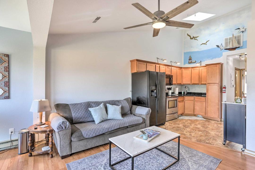 Photo of Livingroom in Oak Harbor