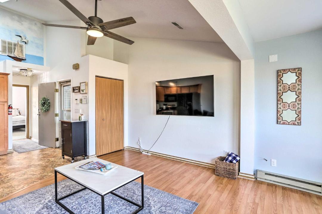 Photo of Livingroom in Oak Harbor