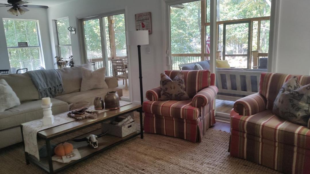 Photo of Livingroom in Lake Oconee