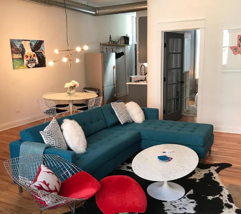 Photo of Livingroom in Old Town Triangle