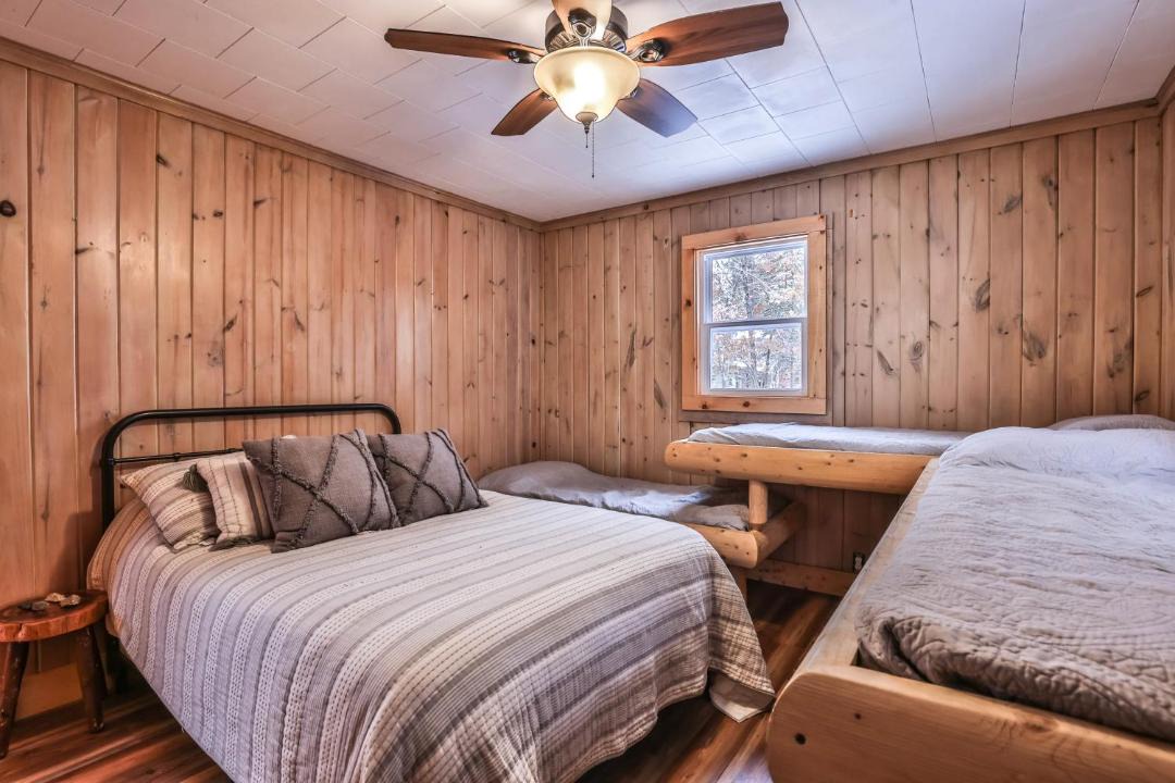 Photo of Bedroom in Sayner