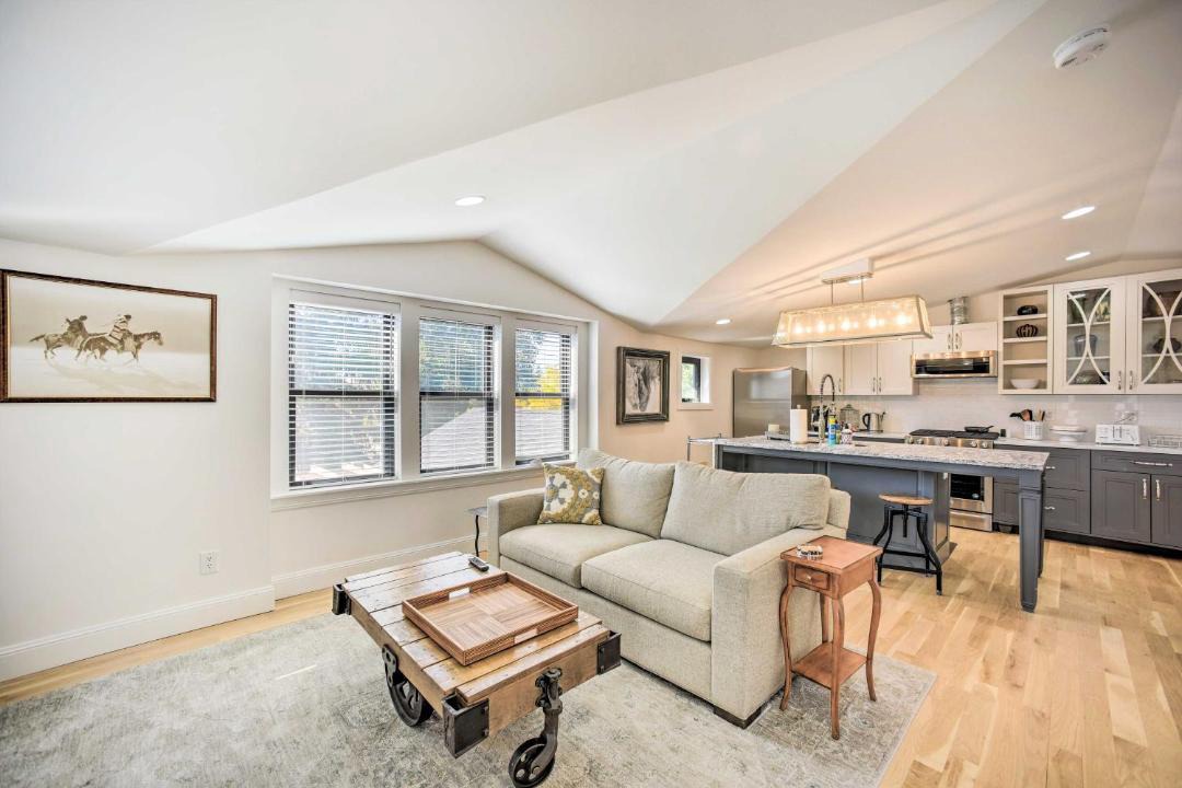 Photo of Livingroom in Castle Rock