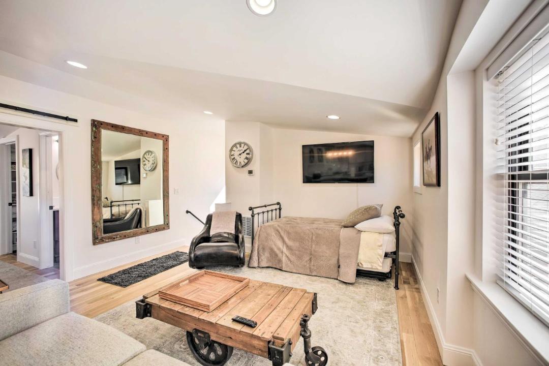 Photo of Livingroom in Castle Rock