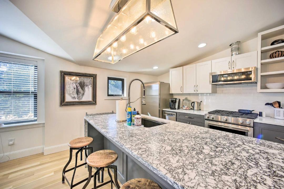 Photo of Livingroom in Castle Rock
