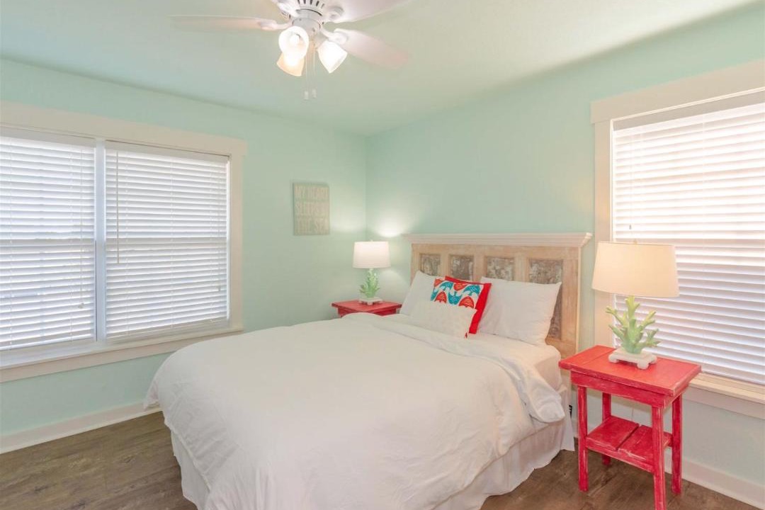 Photo of Bedroom in City-by-the Sea