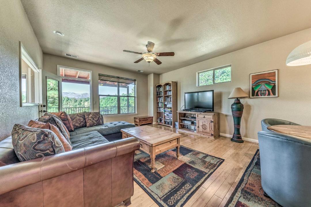 Photo of Livingroom in Ruidoso