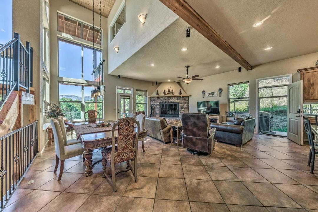 Photo of Livingroom in Ruidoso