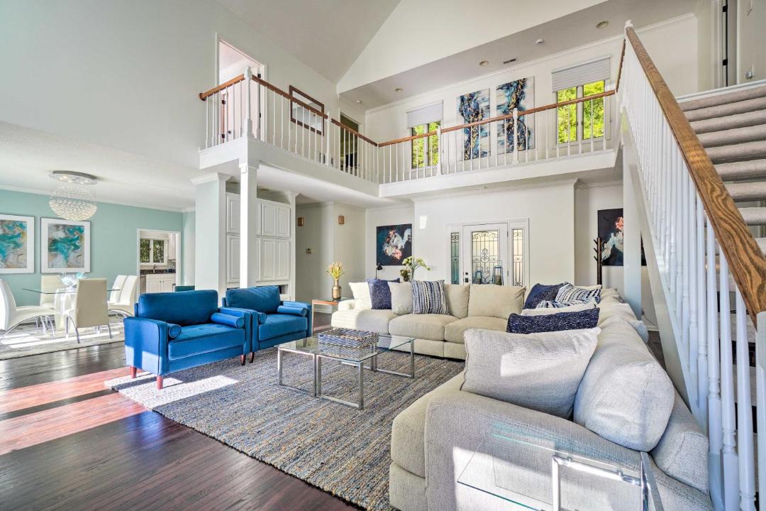 Photo of Livingroom in Harrison