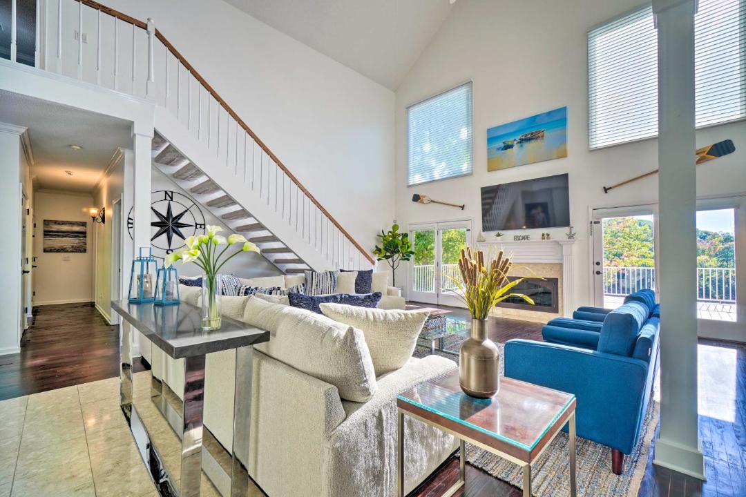 Photo of Livingroom in Harrison