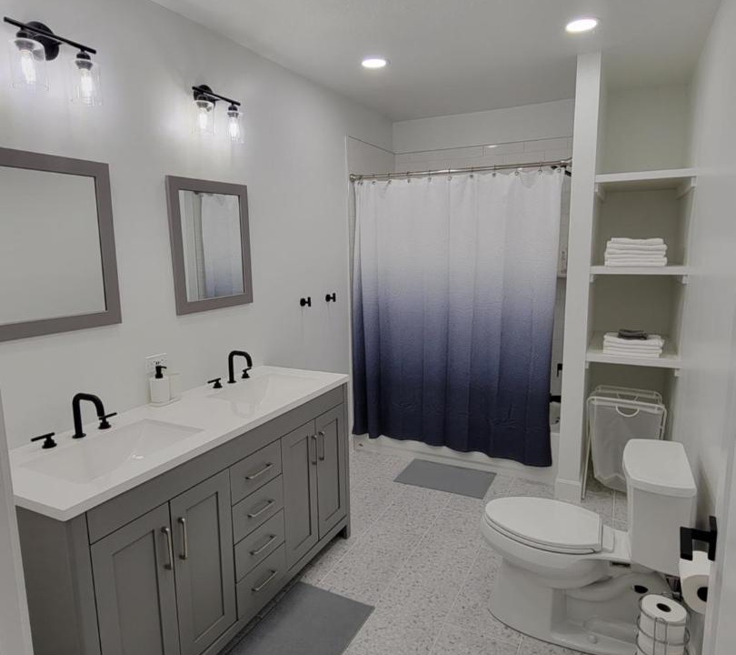 Photo of Bathroom in Mapleton