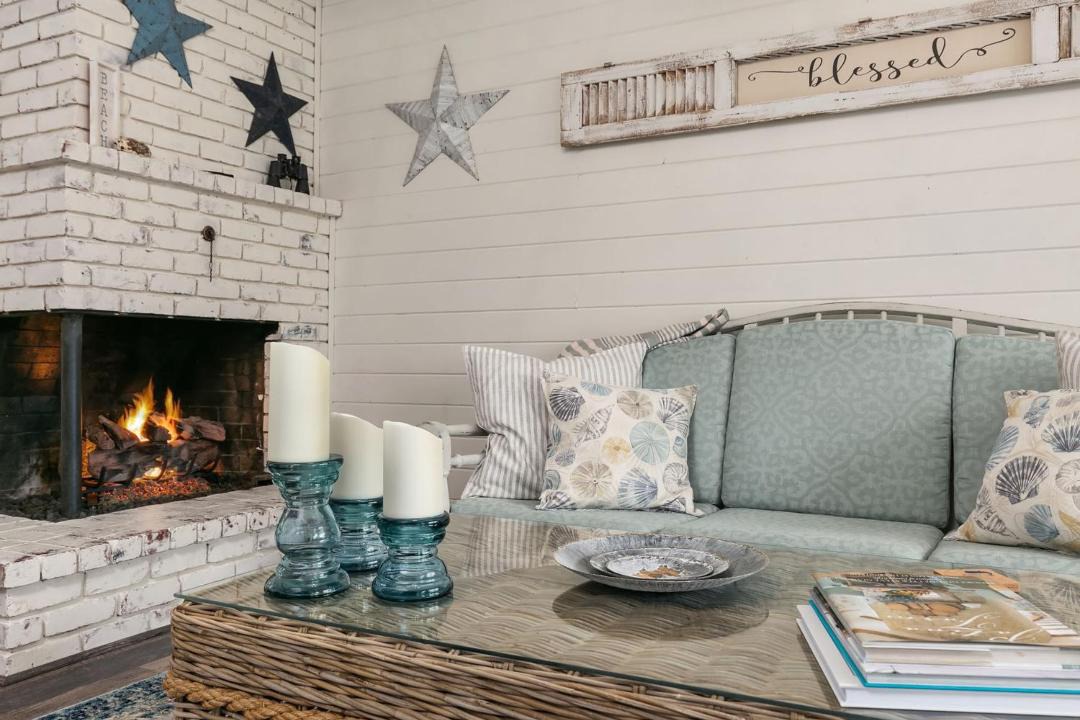 Photo of Livingroom in Downtown Cannon Beach