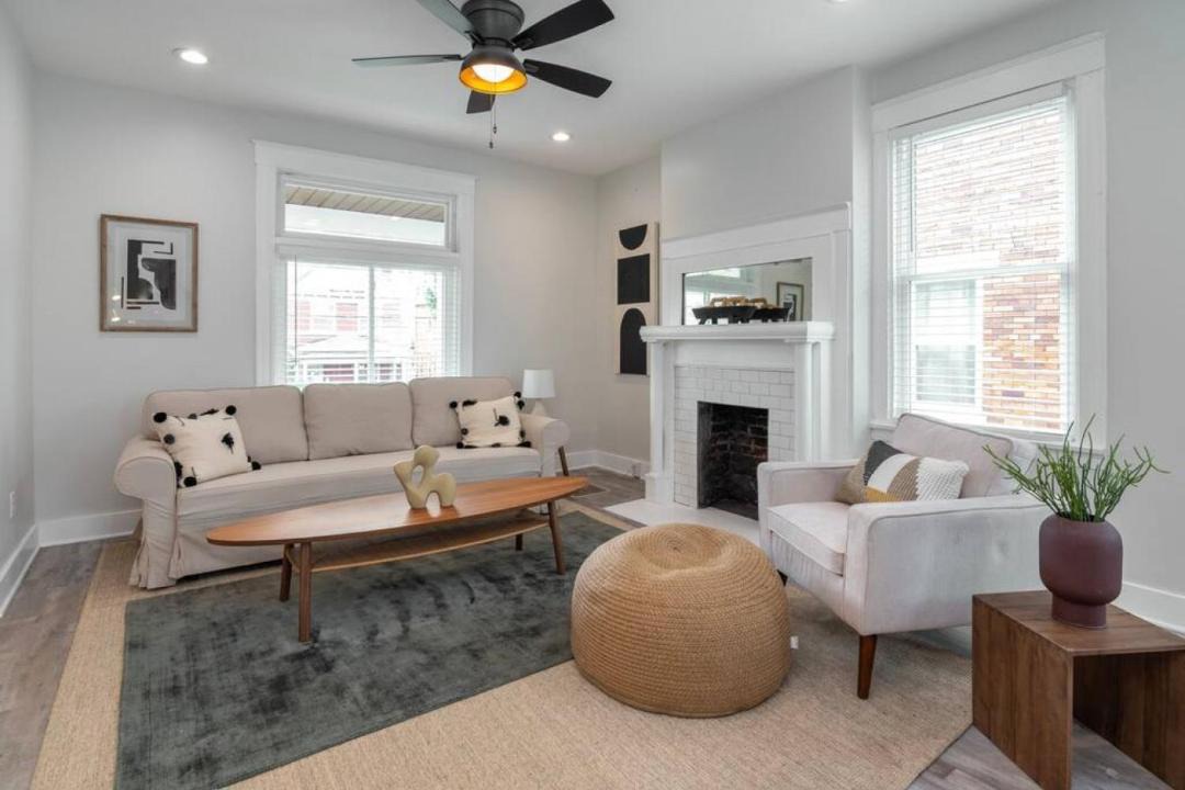 Photo of Livingroom in Mount Auburn