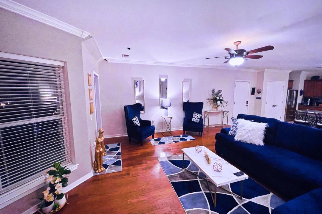 Photo of Livingroom in Pinch District
