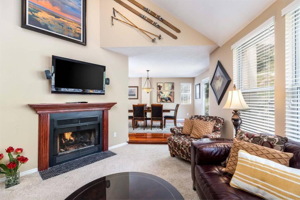 Photo of Livingroom in Cottonwood Heights