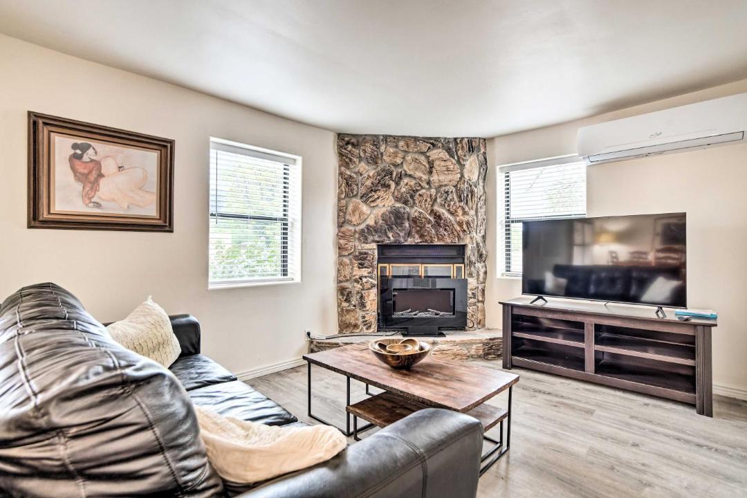 Photo of Livingroom in Alamedan Valley