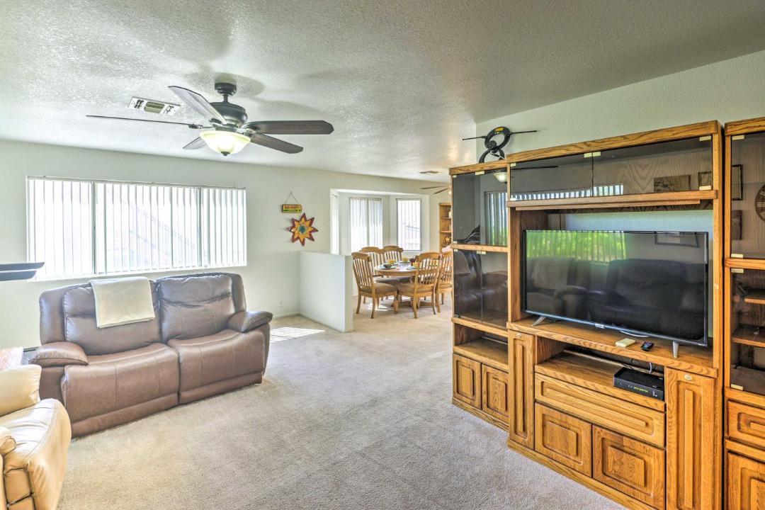 Photo of Livingroom in Sunridge Estates