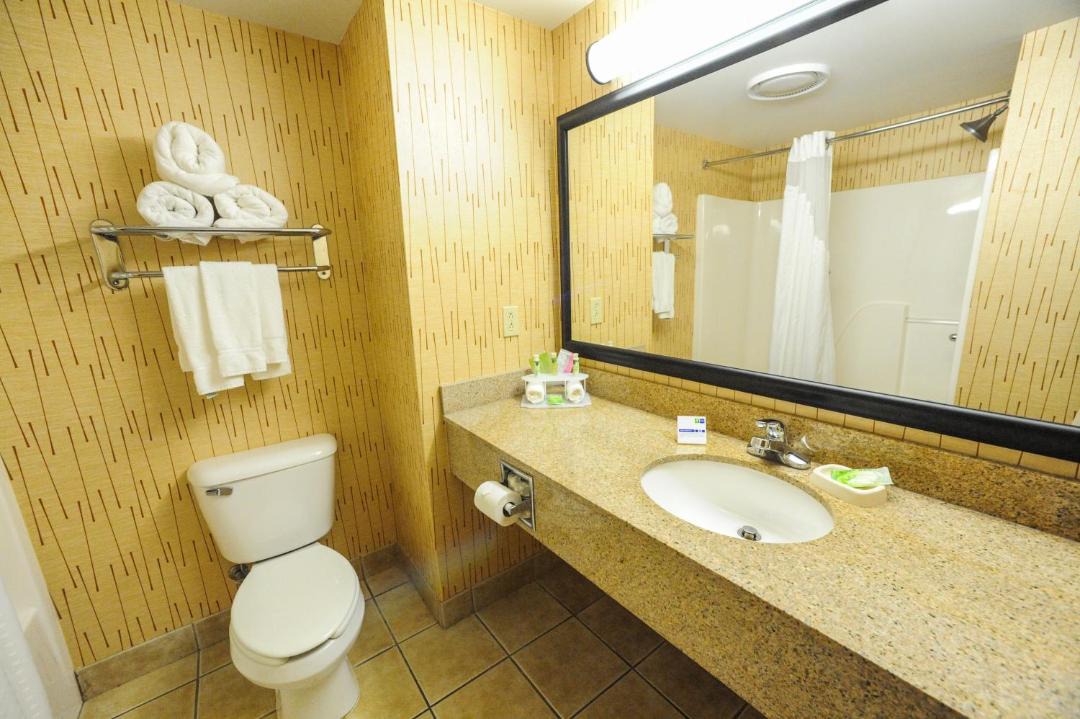 Photo of Bathroom in Bowling Green