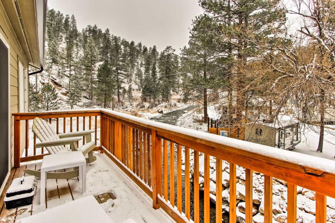 Photo of Patio Balcony in Drake