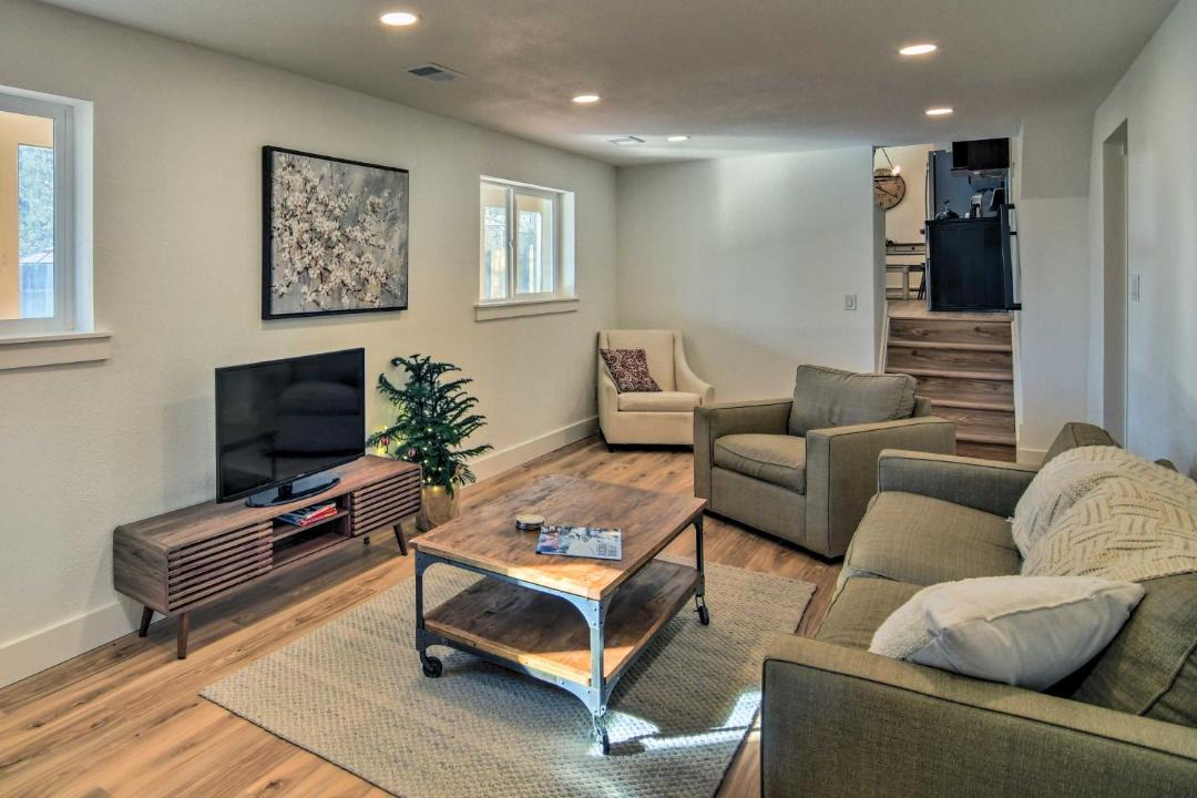 Photo of Livingroom in Longmont