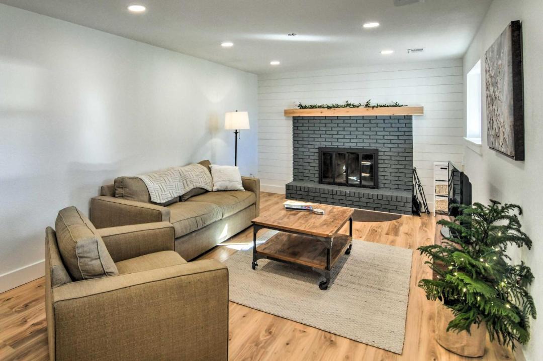 Photo of Livingroom in Longmont