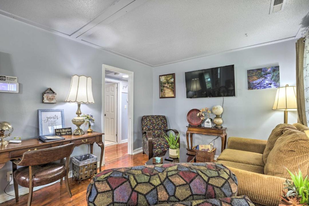 Photo of Livingroom in South Titusville