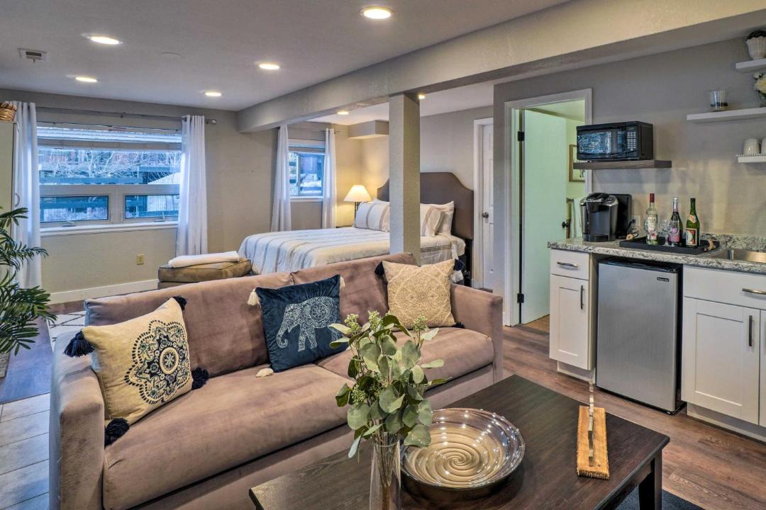 Photo of Livingroom in The Pinery