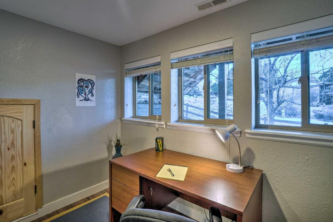 Photo of Livingroom in The Pinery