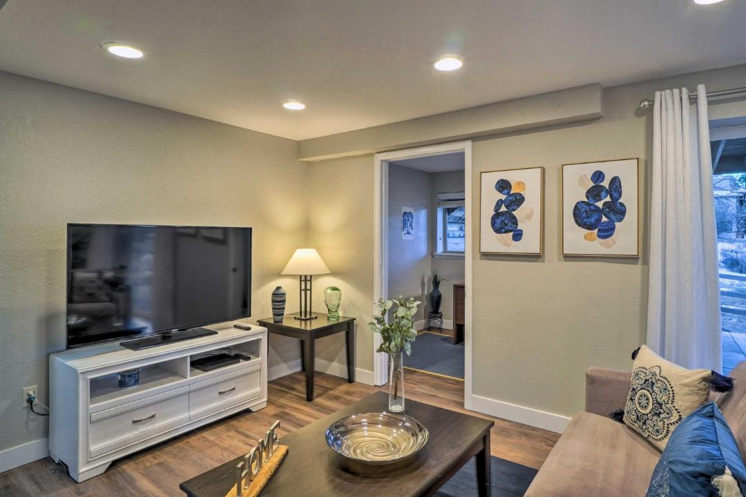 Photo of Livingroom in The Pinery