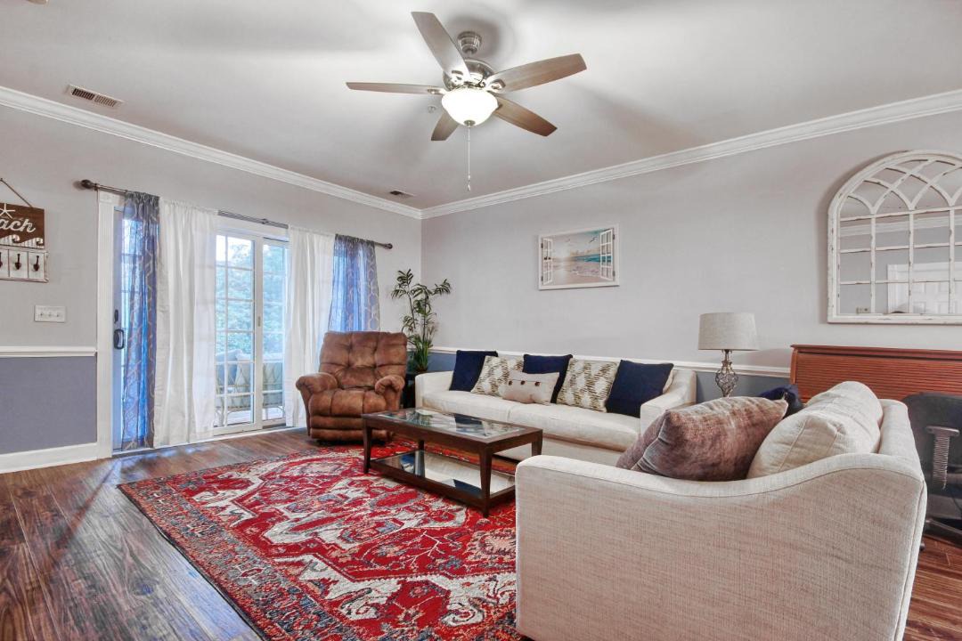 Photo of Livingroom in Central Myrtle Beach