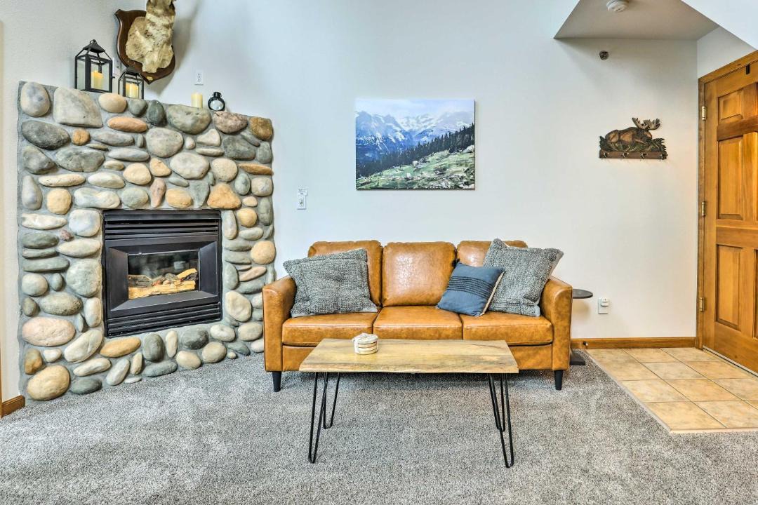 Photo of Livingroom in Grand Lake