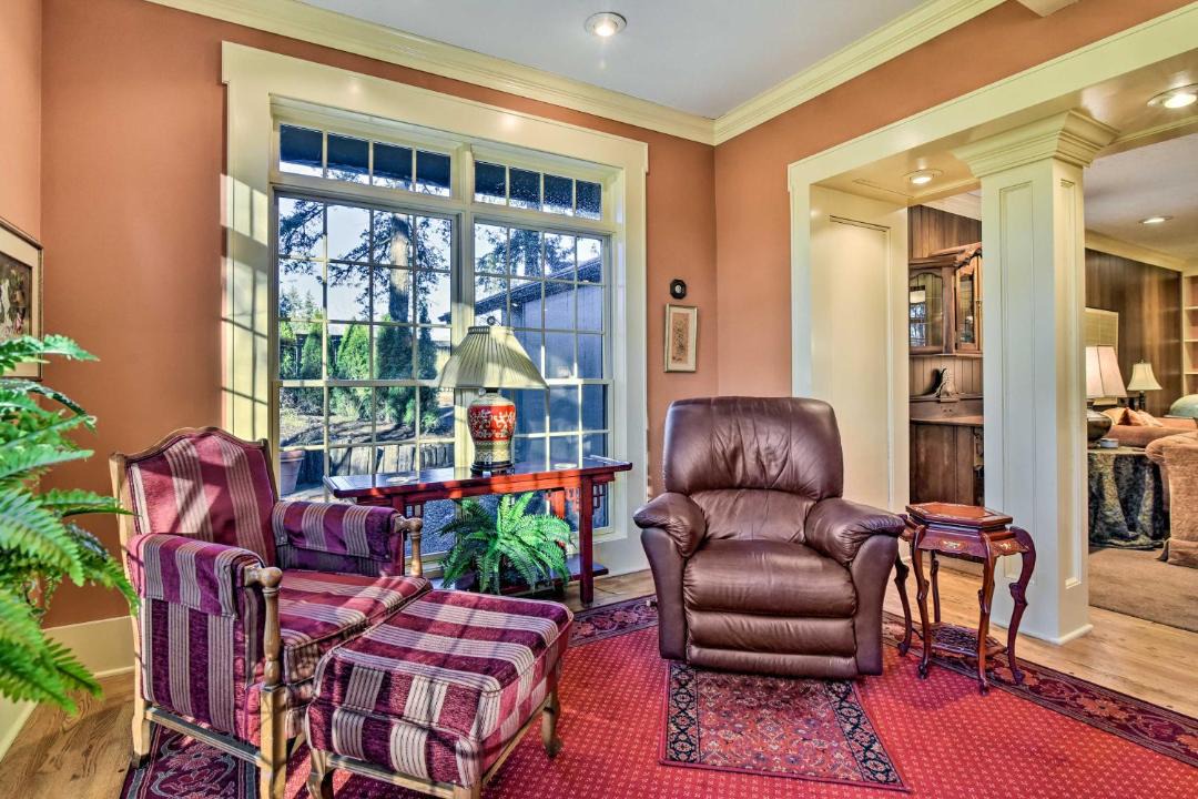 Photo of Livingroom in Hillsboro