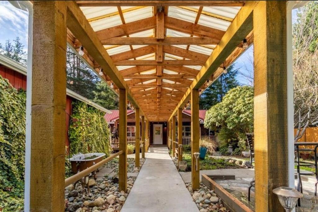 Photo of Patio Balcony in Gold Bar