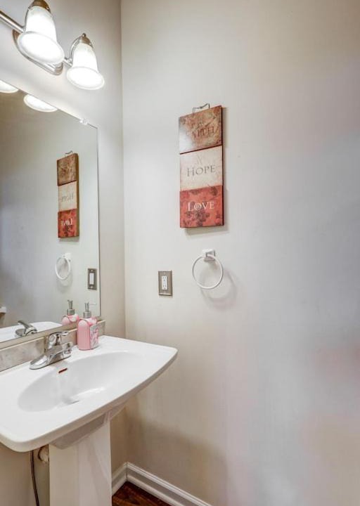 Photo of Bathroom in West Lawn