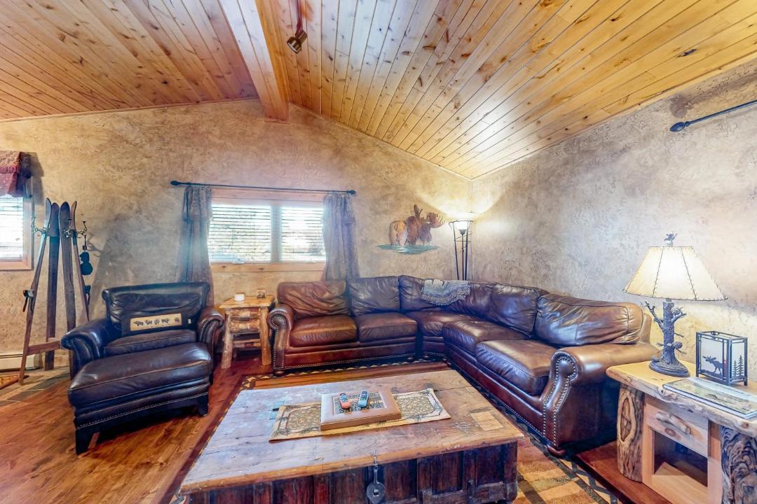 Photo of Livingroom in Grand Lake