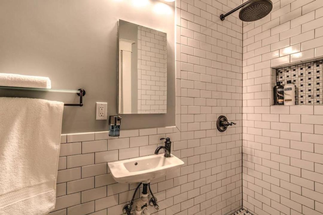 Photo of Bathroom in Central Midtown