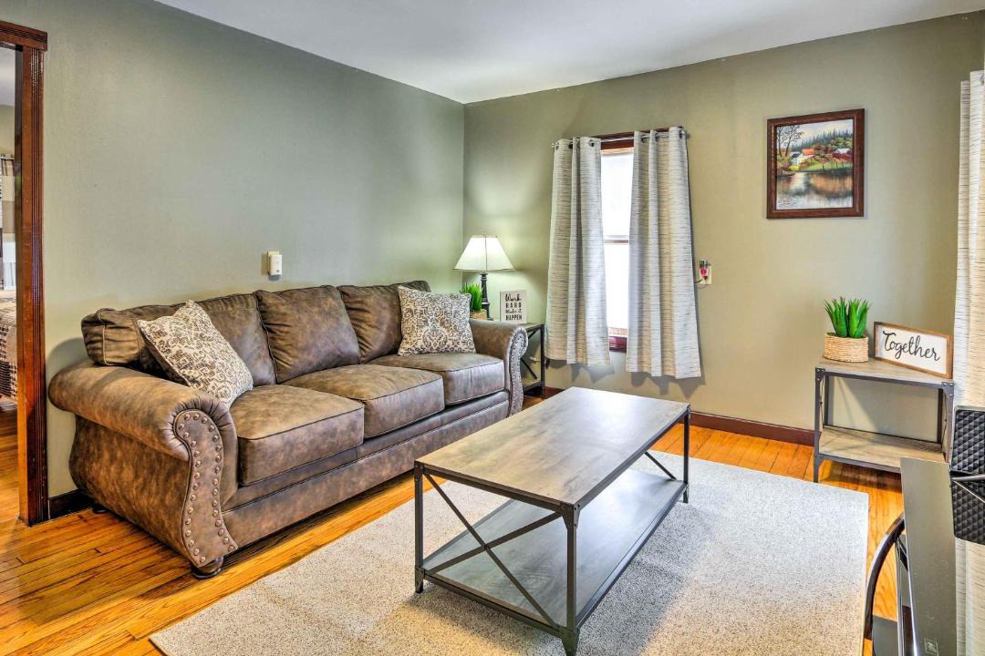 Photo of Livingroom in Carbon Hill