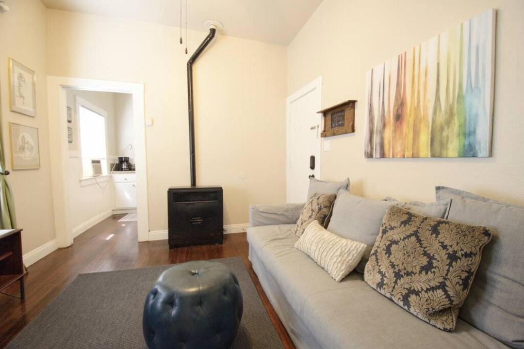 Photo of Livingroom in Midtown Sacramento