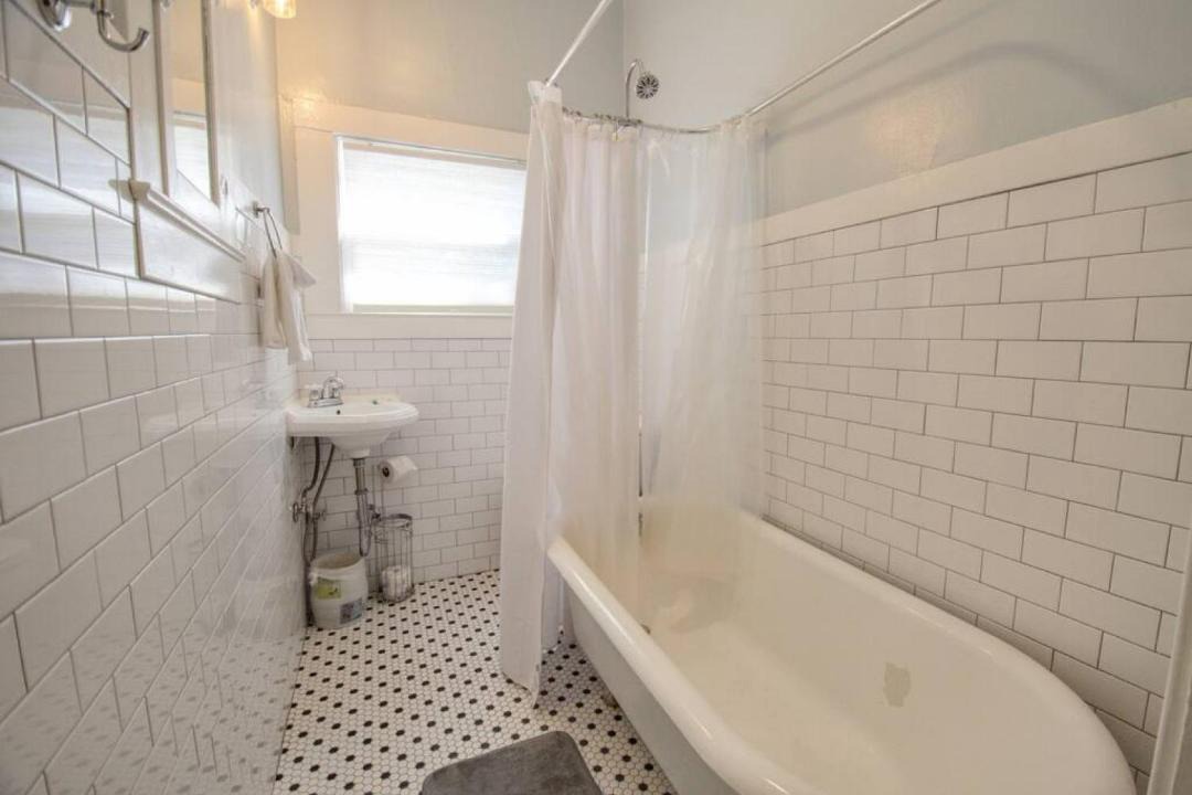 Photo of Bathroom in Midtown Sacramento